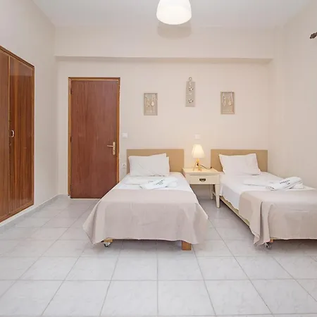 Nikolouzos Sunny Estate Corfu Holiday home Ipsos